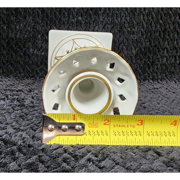 Vintage Arnart Porcelain Pierced Lattice Candle Holder White & Gold 1950s–1980s - Picture 6 of 8